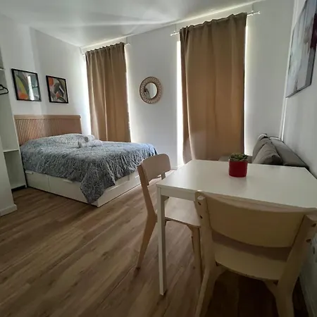 Estrela Da Mascarenhas * Almada