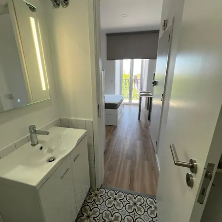 Apartment Estrela Da Mascarenhas Almada