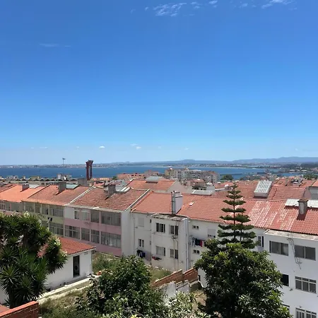 Estrela Da Mascarenhas Apartment
