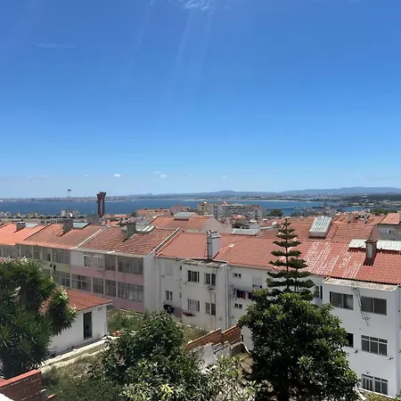 Estrela Da Mascarenhas Apartament Almada