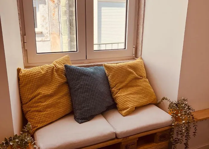 Estrela Da Mascarenhas *