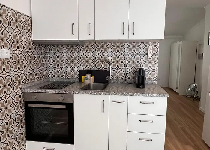 Estrela Da Mascarenhas *